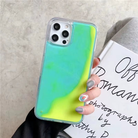 Elegant Luminous Quicksand Phone Case for iPhone 13, 14, 15, and 16 - Dynamic Flowing Glitter Design